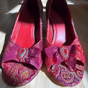 Amanda silk paisley peep toe kitten heels